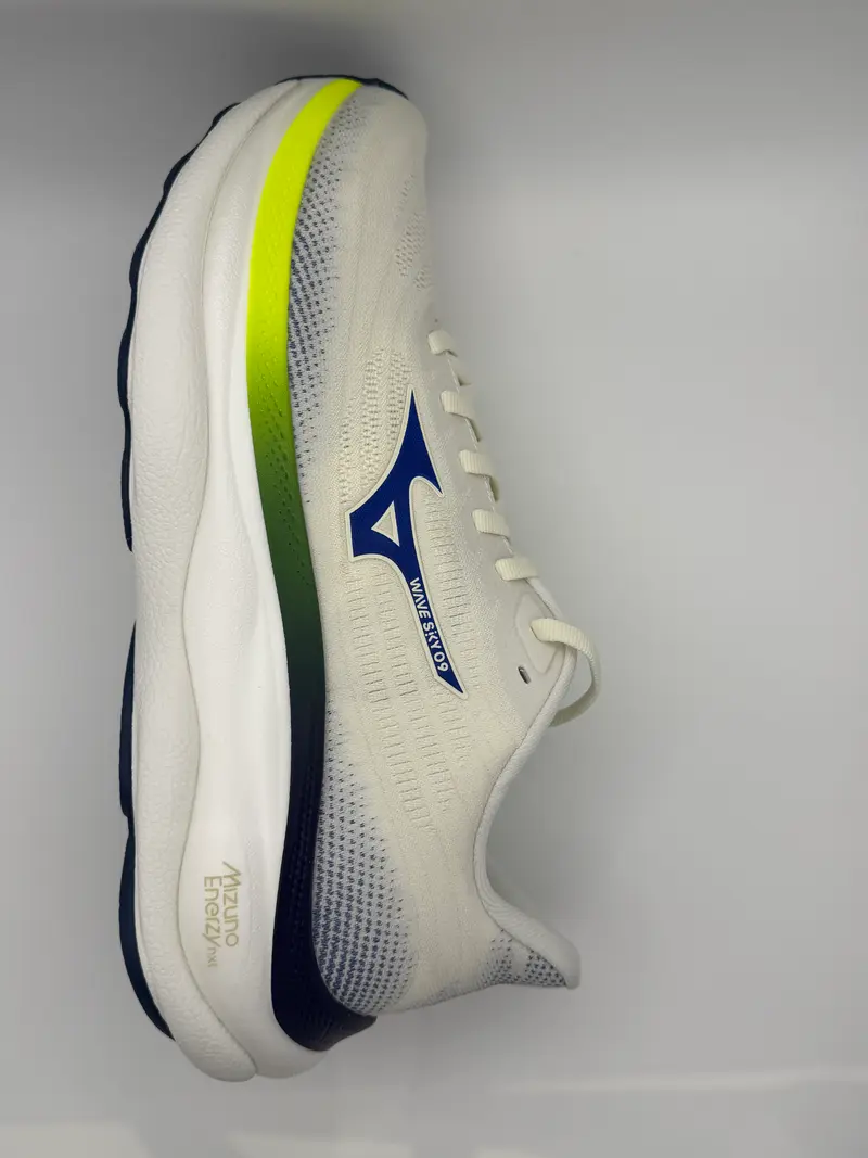 Mizuno Wave Sky 9